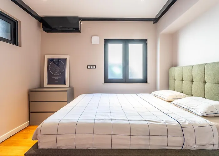 Apartman We Collect Umbrellas Split