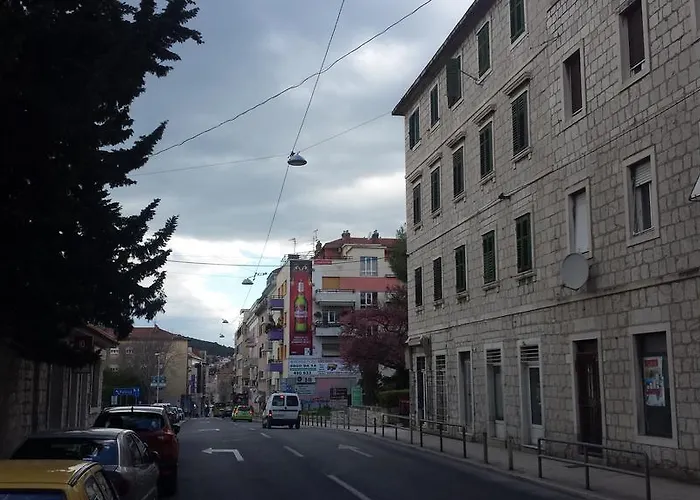 We Collect Umbrellas Apartman