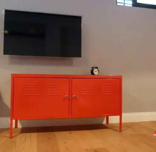 We Collect Umbrellas Daire *